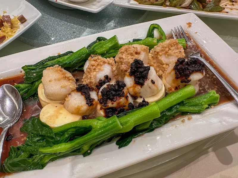 J&Y Chinese Cuisine Peking duck and Cantonese dishes