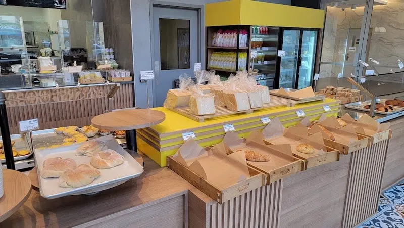 Lucullus Bakery, North York